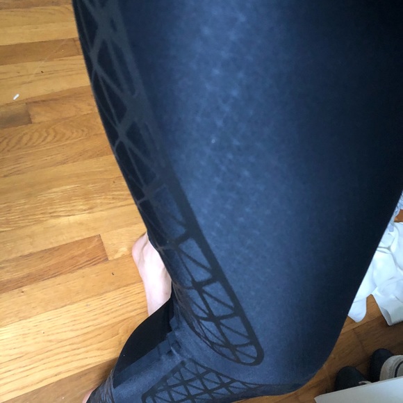 Nike Dri Fit Leggings - Picture 4 of 7